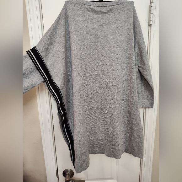 Cop Copine - Picture 2 of 3